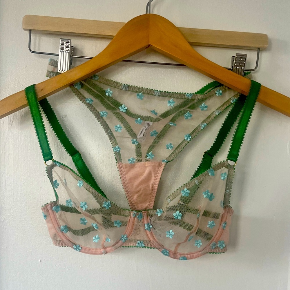 Dora Larsen Lumi floral embroidered tulle soft-cup bra and thong set - 34B